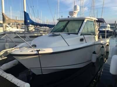 BOSTON WHALER BOSTON WHALER BOSTON 285 CONQUEST