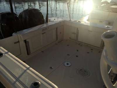 BOSTON WHALER BOSTON WHALER BOSTON 285 CONQUEST