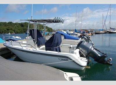 BOSTON WHALER BOSTON WHALER Boston 18 outrage