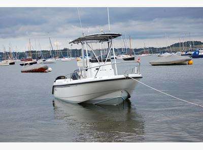 BOSTON WHALER BOSTON WHALER Boston 18 outrage