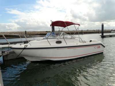 BOSTON WHALER BOSTON WHALER Boston 210 conquest