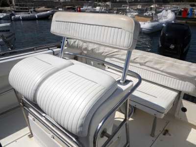 BOSTON WHALER BOSTON WHALER Boston 23 outrage