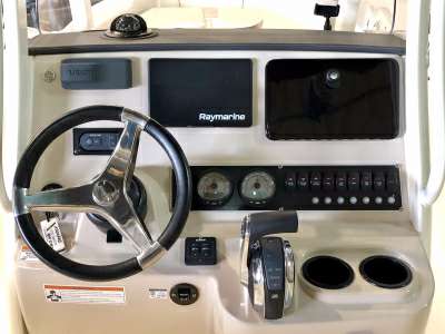 BOSTON WHALER BOSTON WHALER Boston 240 dauntless