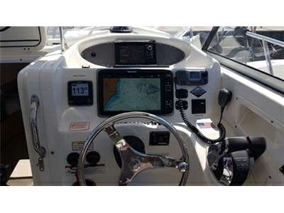 BOSTON WHALER BOSTON WHALER Boston 255 conquest