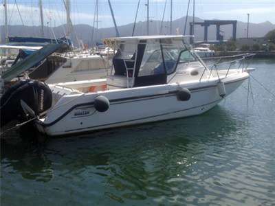 BOSTON WHALER BOSTON WHALER Boston 28 outrage