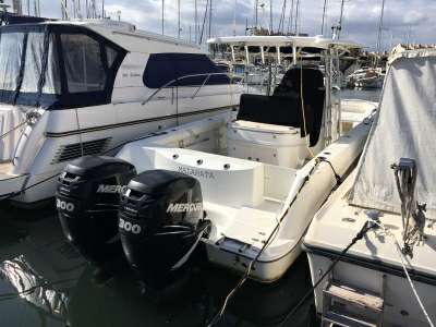 BOSTON WHALER BOSTON WHALER Boston 320 outrage