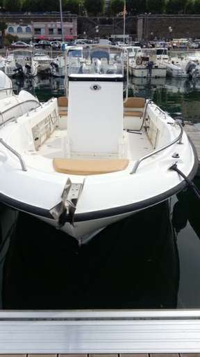 Boston whaler Boston whaler Boston 21 outrage