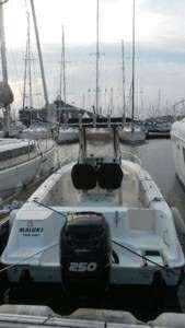 Boston whaler Boston whaler Boston 220 outrage