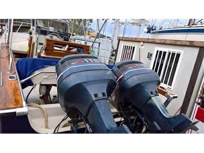 Boston whaler Boston whaler Boston 220 outrage