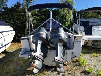 Boston whaler Boston whaler Boston 24 outrage