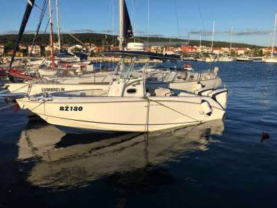 Boston whaler Boston whaler Boston 240 outrage