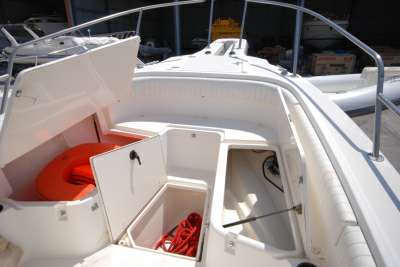 Boston whaler Boston whaler Boston 26 outrage