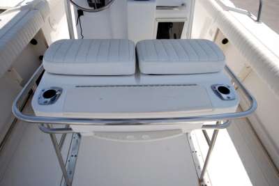 Boston whaler Boston whaler Boston 26 outrage