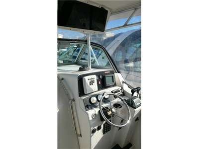 Boston whaler Boston whaler Boston 28 outrage