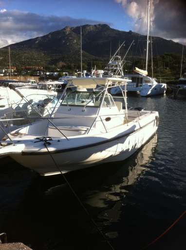 Boston whaler Boston whaler Boston 28 outrage