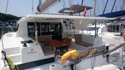 FOUNTAINE PAJOT FOUNTAINE PAJOT Lucia 40