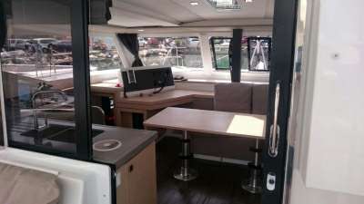 FOUNTAINE PAJOT FOUNTAINE PAJOT Lucia 40