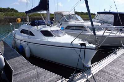 HUNTER HUNTER 245 ranger bilge keel