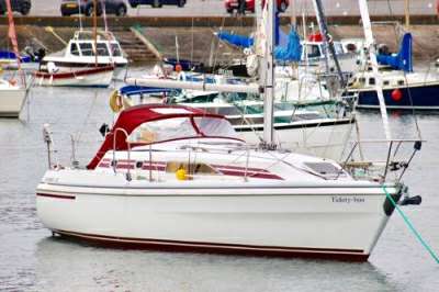 Photographs And Images Hunter Hunter 32 Channel Photo Research Boats And Yachting Hunter Hunter 32 Channel Updated Photos