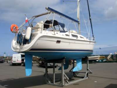 HUNTER HUNTER HUNTER 33 BILGE KEEL