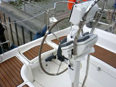 HUNTER HUNTER HUNTER 33 BILGE KEEL