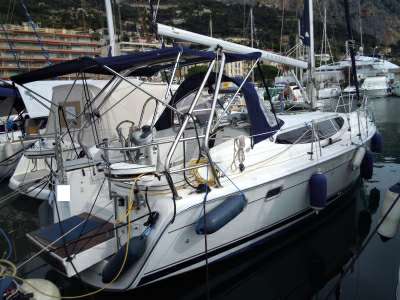 Hunter Hunter 33 bilge keel