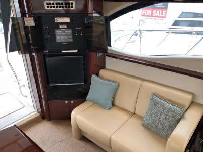 SEA RAY SEA RAY 375 sedan bridge