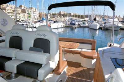 SEA RAY SEA RAY SEA RAY 355 SUNDANCER