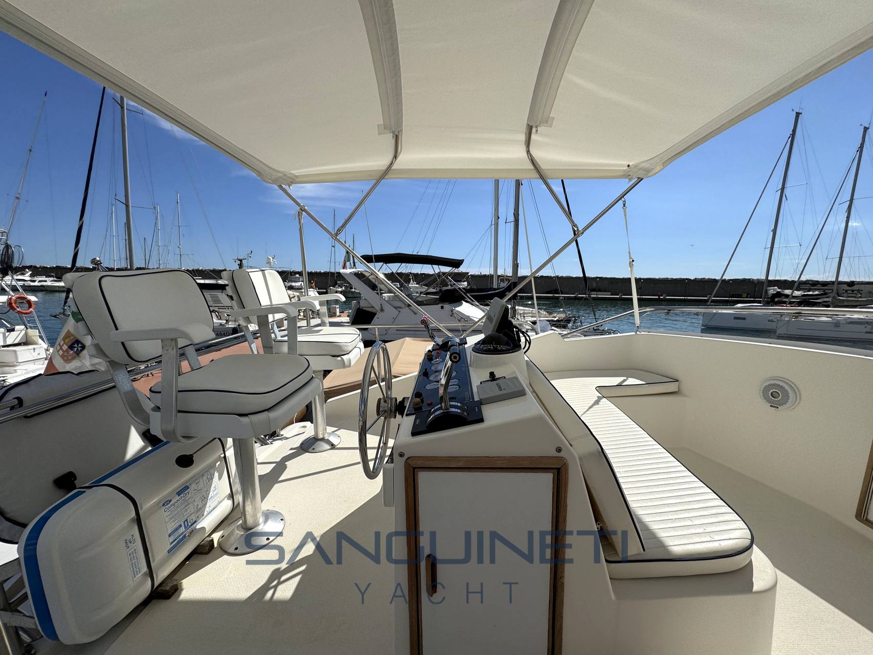 Riviera 35