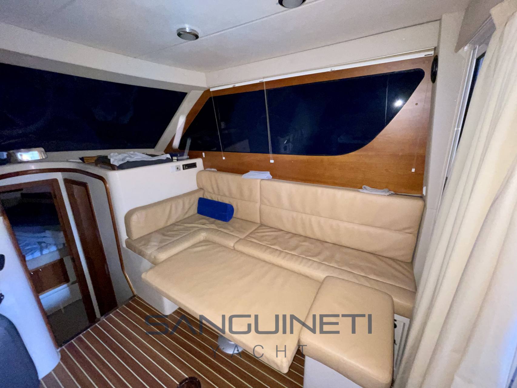 Rodman 1040 Interno: dettaglio