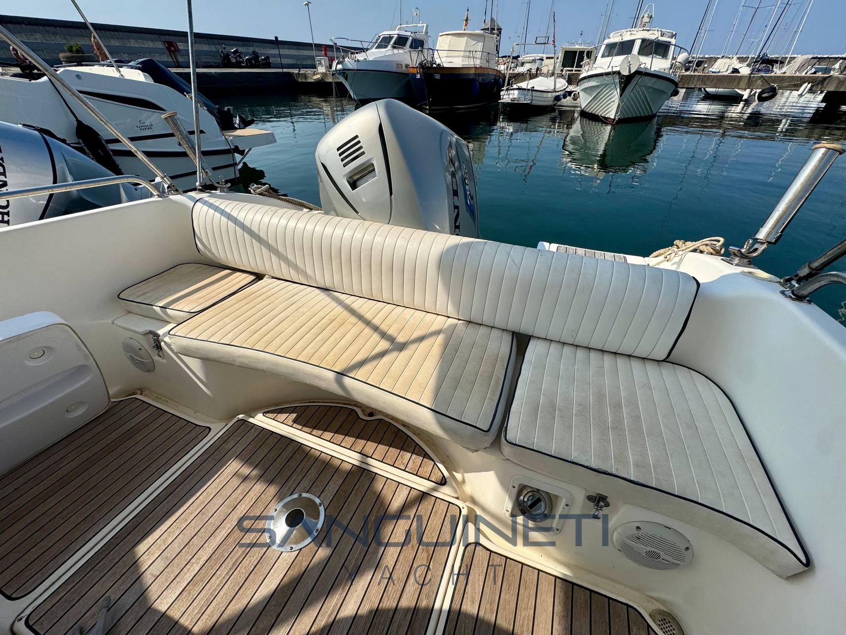 Compositi costruzioni navali Seabird 655