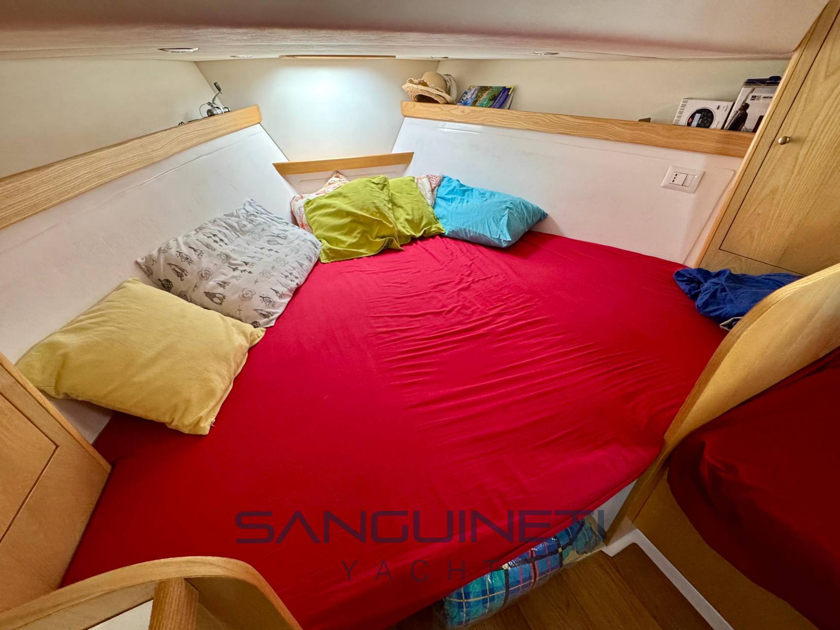 Gozzo cabinato maresca Sparviero