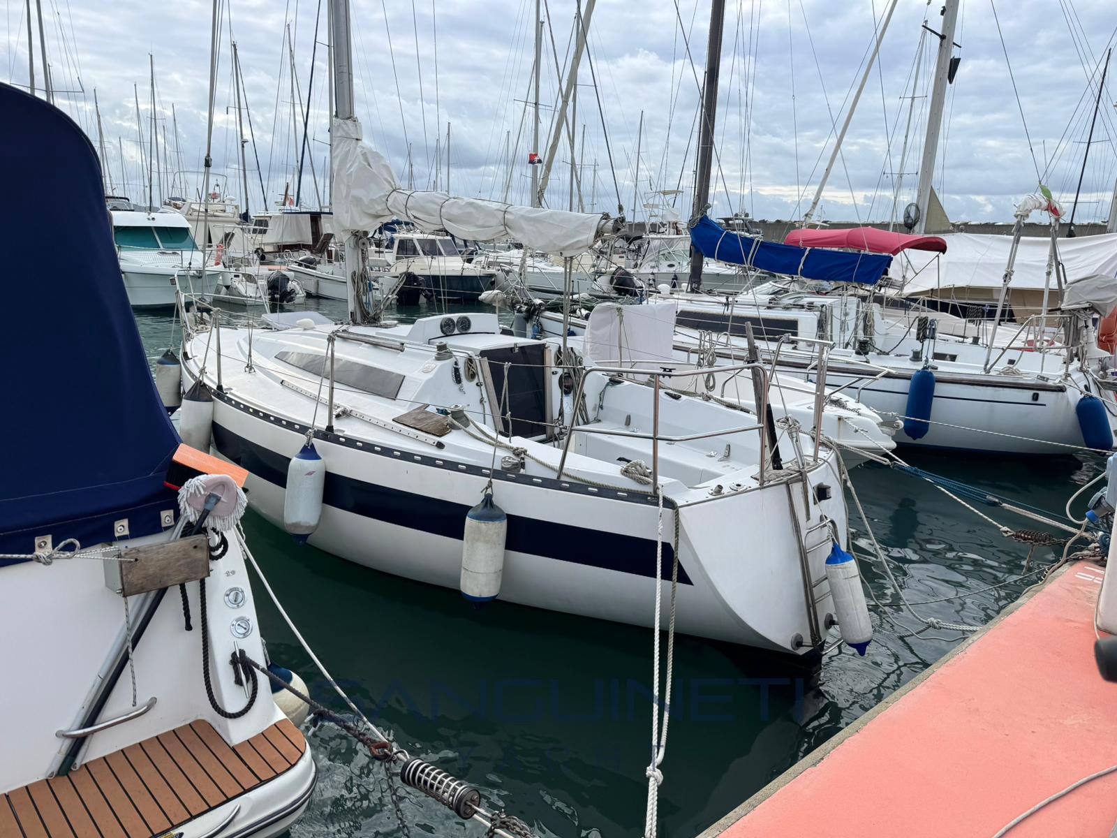 Trident 284 Cruzador de vela