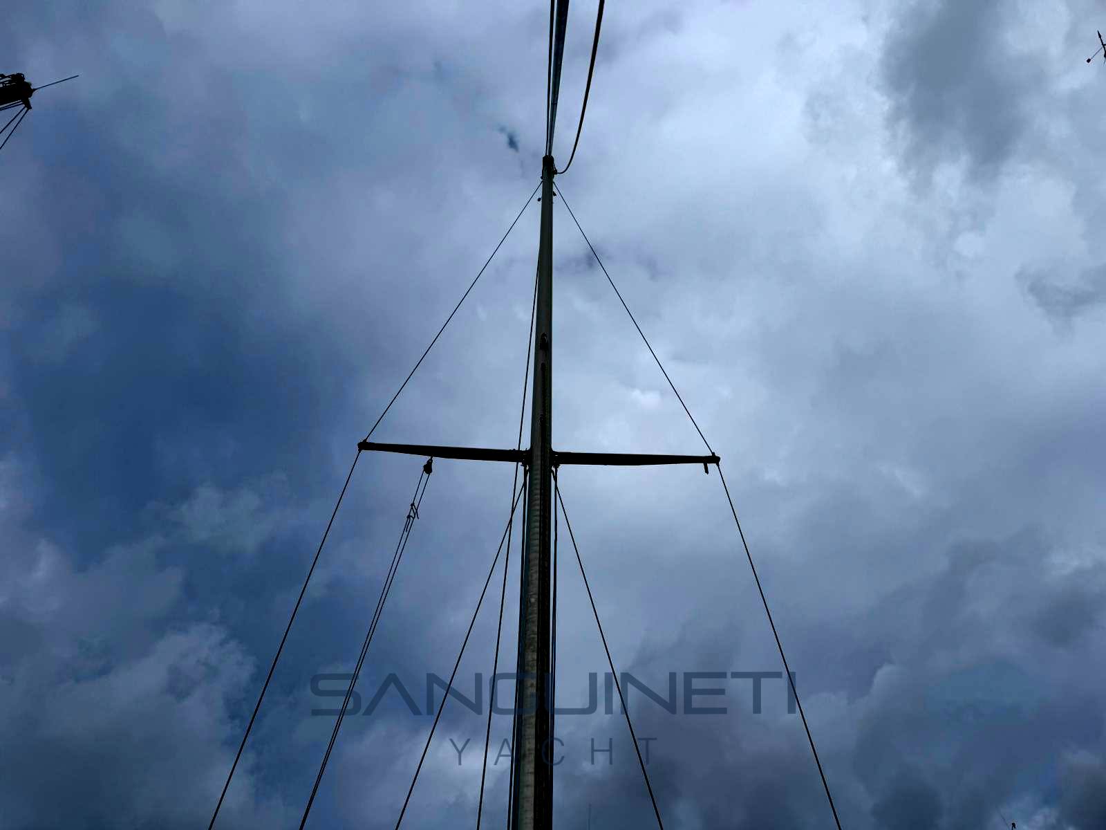 Trident 284 Cruzador de vela usado