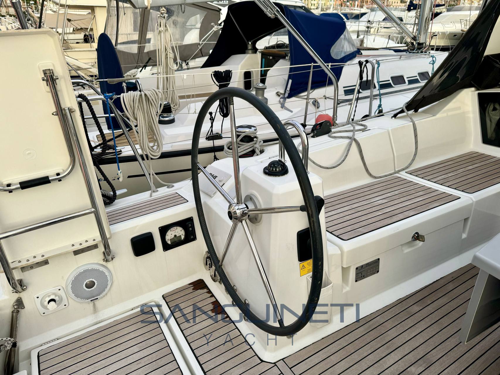 Beneteau Oceanis 41.1 Парусная лодка используется для продажи