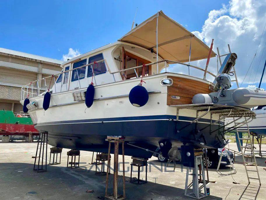 Riviera Alaska 42 Траулер