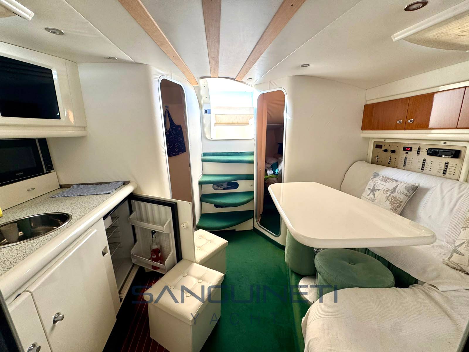 Cranchi Smeraldo 37 Express Cruiser
