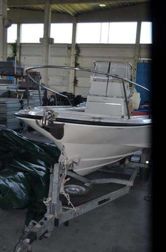 Boston whaler Boston whaler 25 outrage