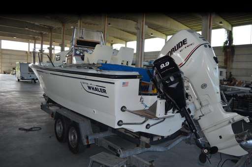 Boston whaler Boston whaler 25 outrage