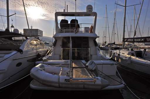 Uniesse Uniesse 52 fly fisherman