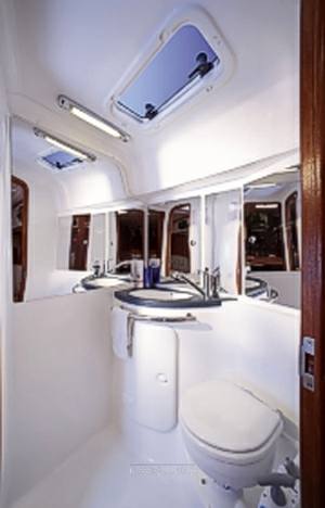 Bavaria 37 cruiser
