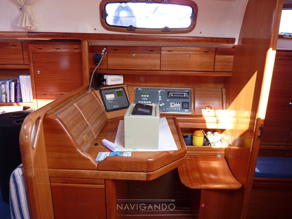 Bavaria 37 cruiser