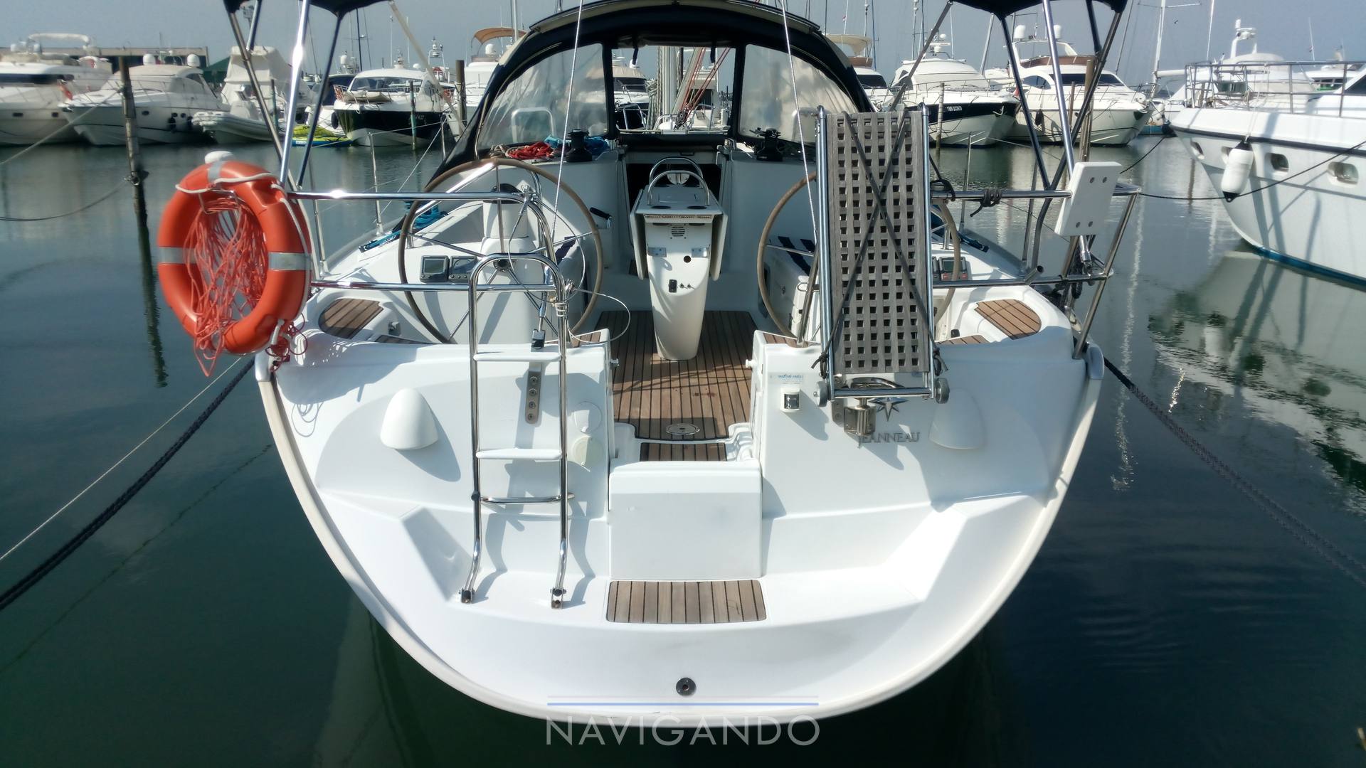 Jeanneau Sun odyssey 40.3 Exterior