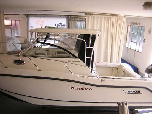 Boston whaler Boston whaler 255 conquest