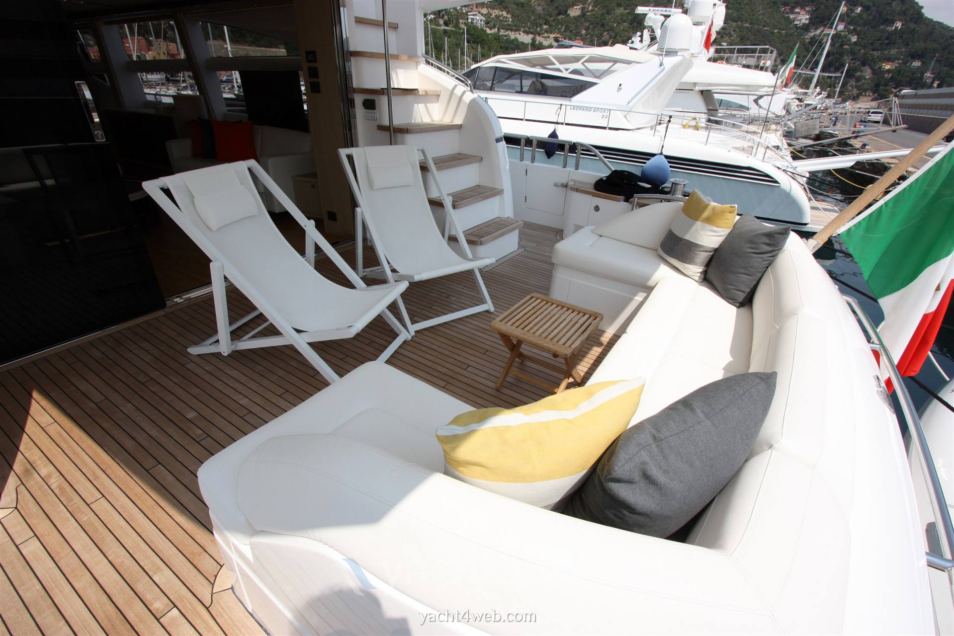 PRINCESS YACHTS Princess p 82 - صور غير مصنفة 8