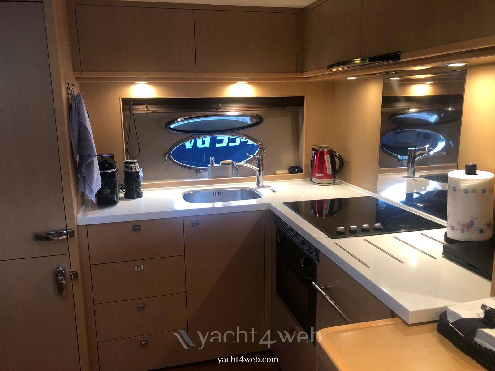 PRINCESS V 62