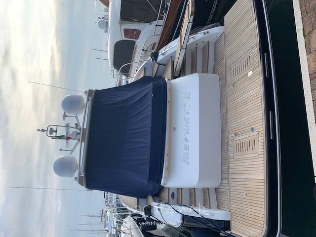 PRINCESS V 62