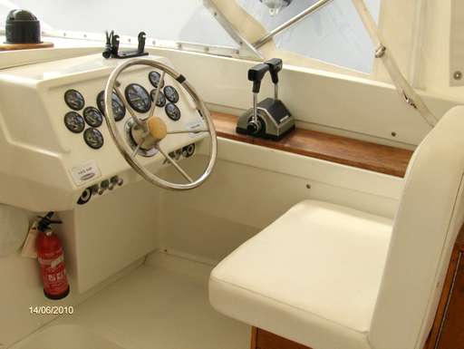 Bertram Bertram 25' sport fisherman