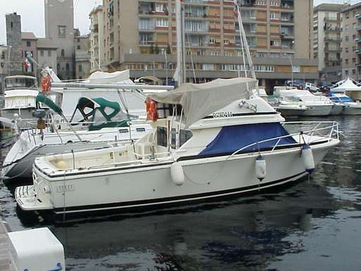 Bertram Bertram 28 fly cruiser