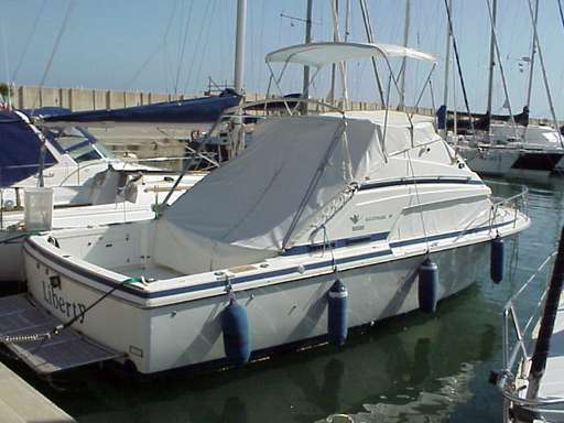 Bertram Bertram 30' fly cruiser